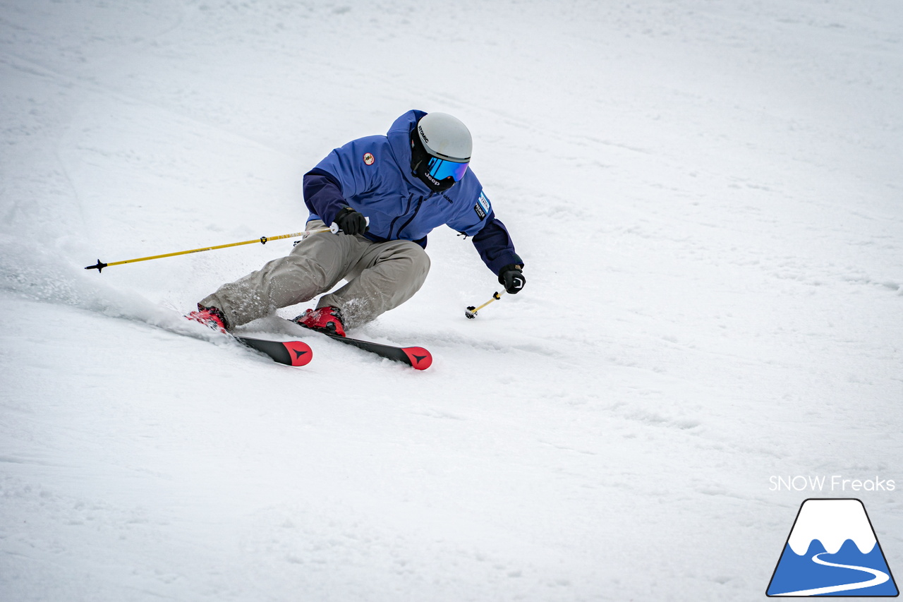 なんと約10年ぶりの「技術選」撮影?! PREMIER SKI ACADEMY presents 『2026プレミアカップ・スキー技術選』レポート！｜朝里川温泉スキー場